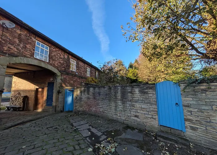 The Little House Homestay Bradford (West Yorkshire)